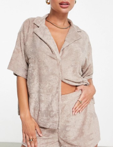 Cămașă cu m&acirc;necă scurtă ASOS, bej