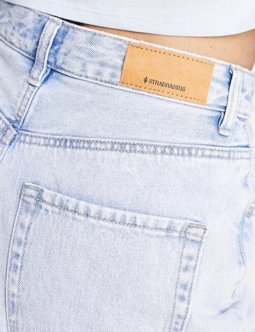 Pantaloni scurți de blugi Stradivarius, albastru