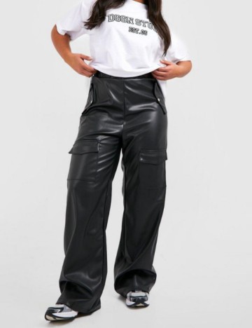 Pantaloni din imitatie de piele Boohoo, negru