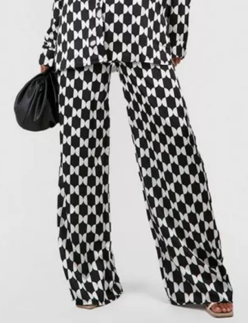 Pantaloni Boohoo, mix culori