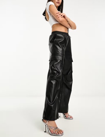 Pantaloni din imitatie de piele Miss Selfridge, negru