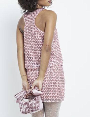 Maiou River Island, roz