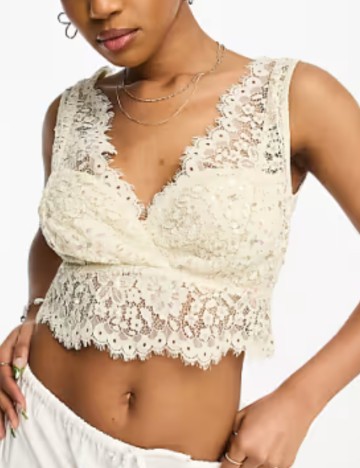 Top Stradivarius, crem