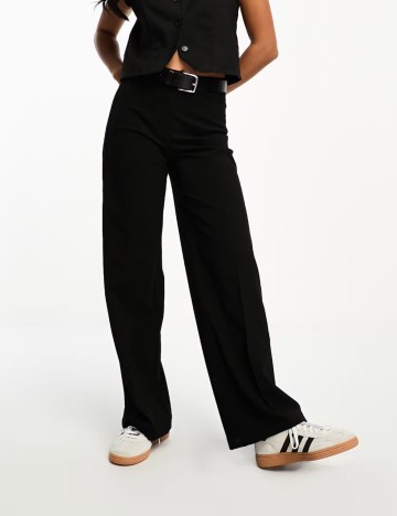 Pantaloni Bershka, negru