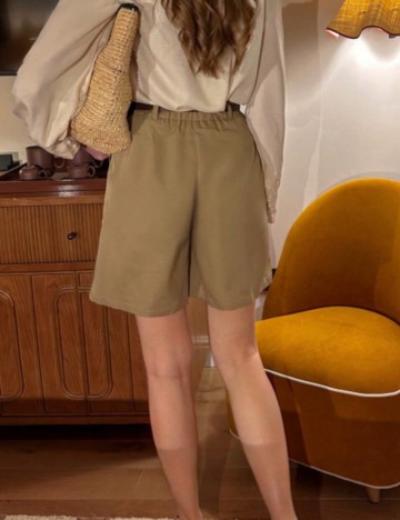 Pantaloni scurți Shein, bej
