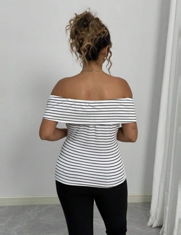 Tricou Shein Curve+, mix culori