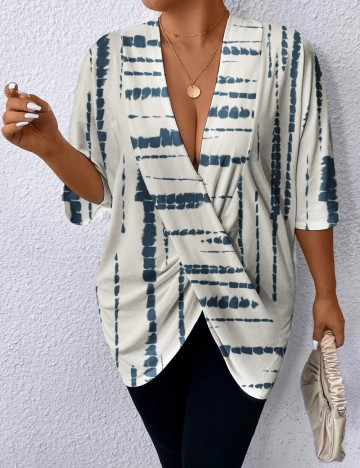 Tricou Shein Curve+, mix culori