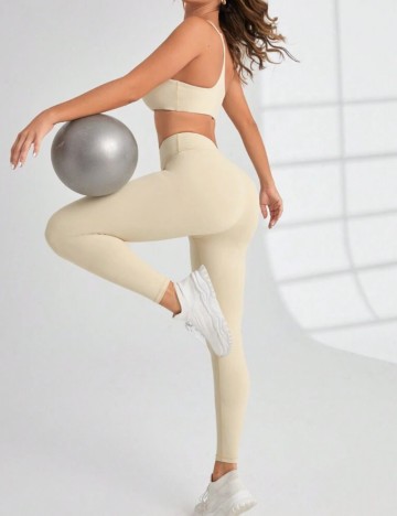 Compleu sport Shein, crem