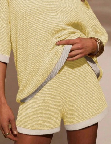 Pantaloni scurți Shein, galben