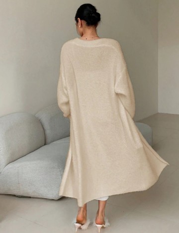 Cardigan lung Shein, crem
