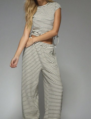 Compleu Missguided by Shein, crem
