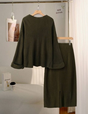 Compleu Shein Curve+, kaki