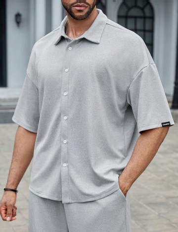 Cămașă cu m&acirc;necă scurtă Shein MANFINITY, gri