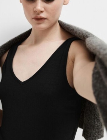 Maiou Selected, negru