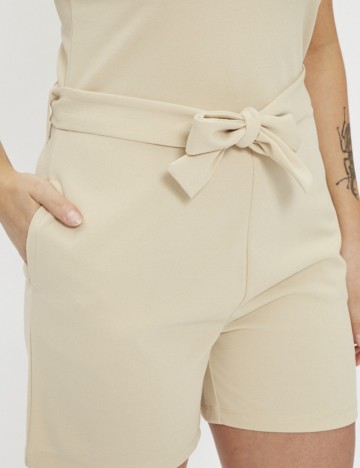 Salopetă scurtă Jdy, bej