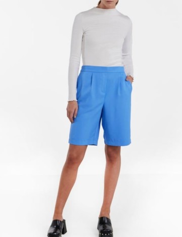 Pantaloni scurți Pieces, albastru