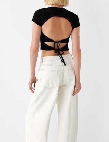 Top Bershka, negru
