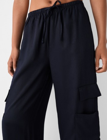 Pantaloni Bershka, albastru