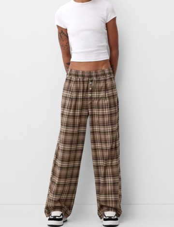 Pantaloni Bershka, maro