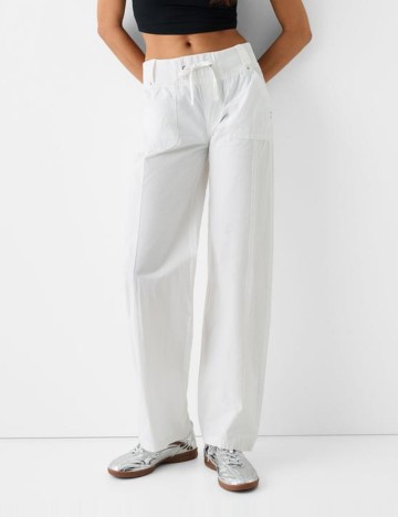 Pantaloni Bershka, alb