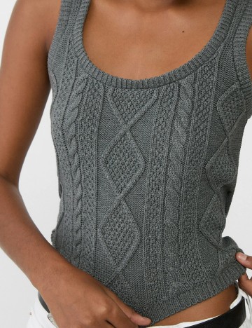 Maiou Stradivarius, gri