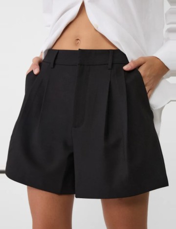 Pantaloni scurți Stradivarius, negru