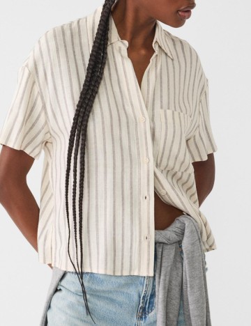 Cămașă cu m&acirc;necă scurtă Stradivarius, mix culori