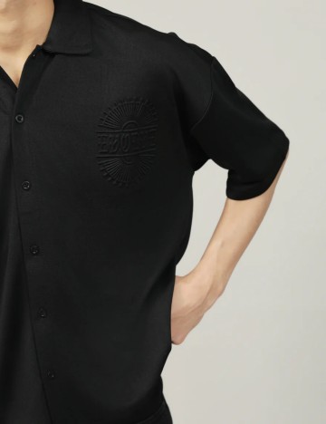 Cămașă cu m&acirc;necă scurtă Bershka, negru