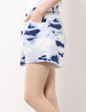 Pantaloni scurți Guess, mix culori