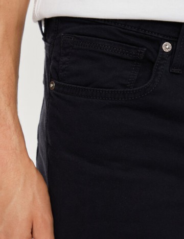 Pantaloni scurți Guess, albastru