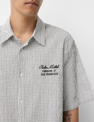 Cămașă cu m&acirc;necă scurtă Bershka, mix culori