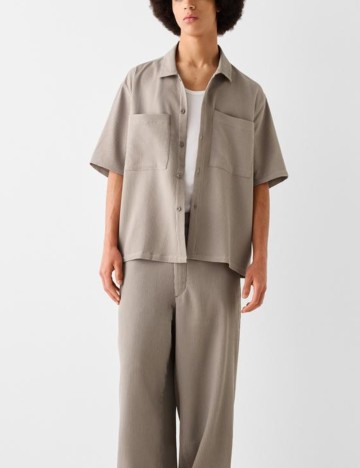 Cămașă cu m&acirc;necă scurtă Bershka, bej