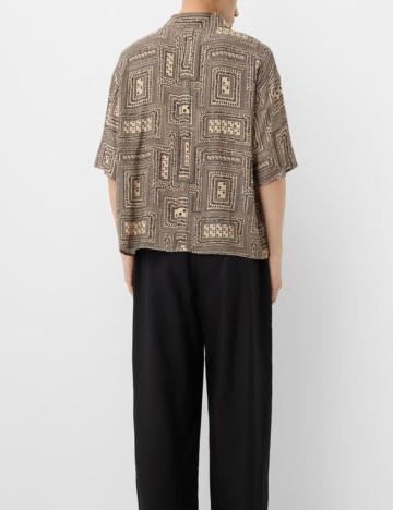 Cămașă cu m&acirc;necă scurtă Bershka, maro