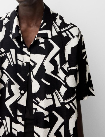 Cămașă cu m&acirc;necă scurtă Bershka, mix culori