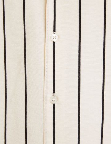 Cămașă cu m&acirc;necă scurtă Bershka, mix culori