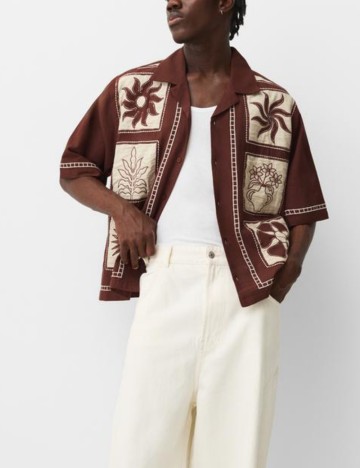 Cămașă cu m&acirc;necă scurtă Bershka, maro