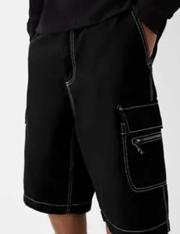 Pantaloni scurți cargo Bershka, negru