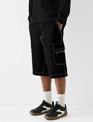 Pantaloni scurți cargo Bershka, negru