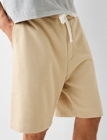 Pantaloni scurți Bershka, bej