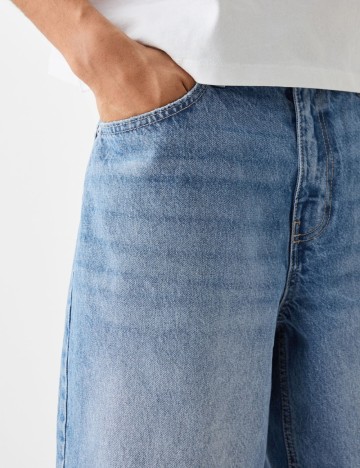 Pantaloni 3/4 Bershka, albastru