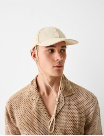 Șapcă Bershka, crem