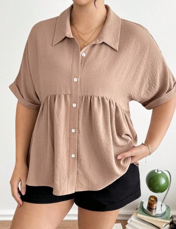 Cămașă cu m&acirc;necă scurtă Shein Curve+, maro