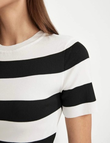 Top DeFacto, mix culori