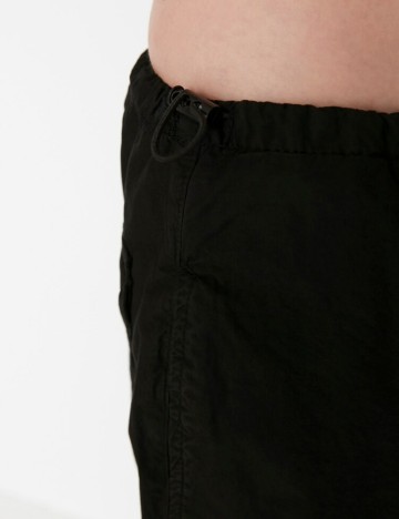 Pantaloni TRENDYOL, negru