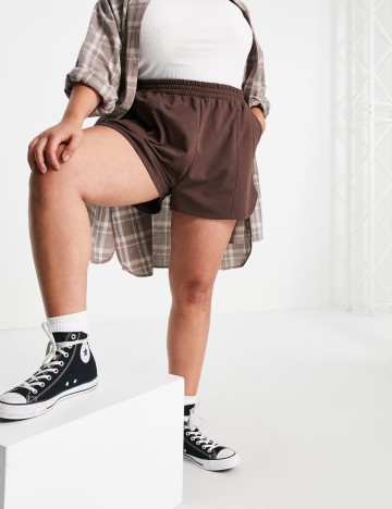 Pantaloni scurți ASOS, maro