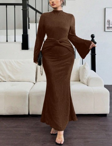 Rochie maxi Shein Curve+, maro